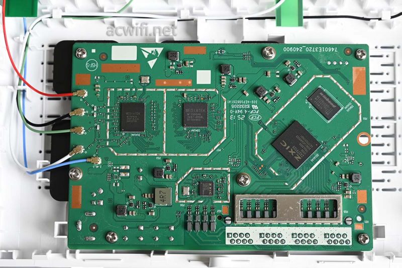 中兴巡天BE3600Pro青云版拆机_中兴巡天BE3600Pro青云版评测_中兴ZXDU68