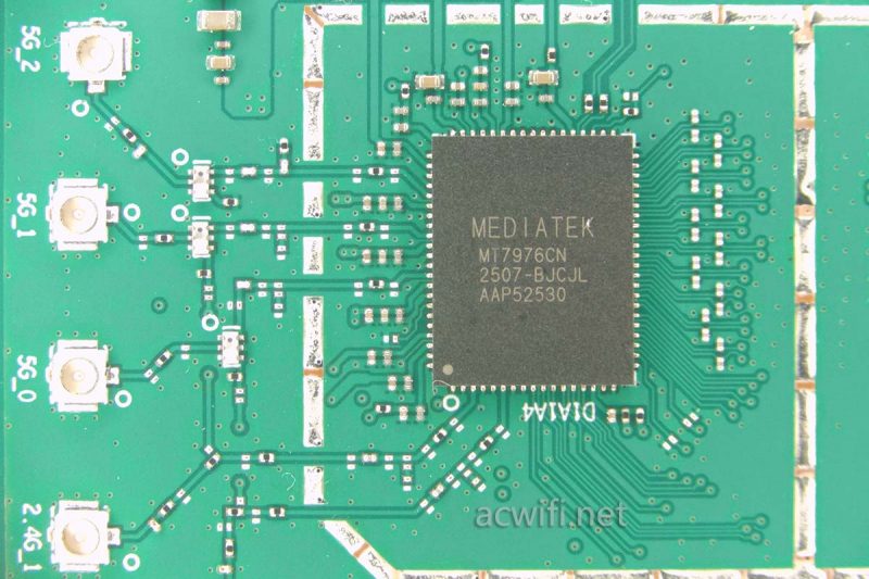 中兴巡天BE3600Pro青云版评测_中兴ZXDU68_中兴巡天BE3600Pro青云版拆机