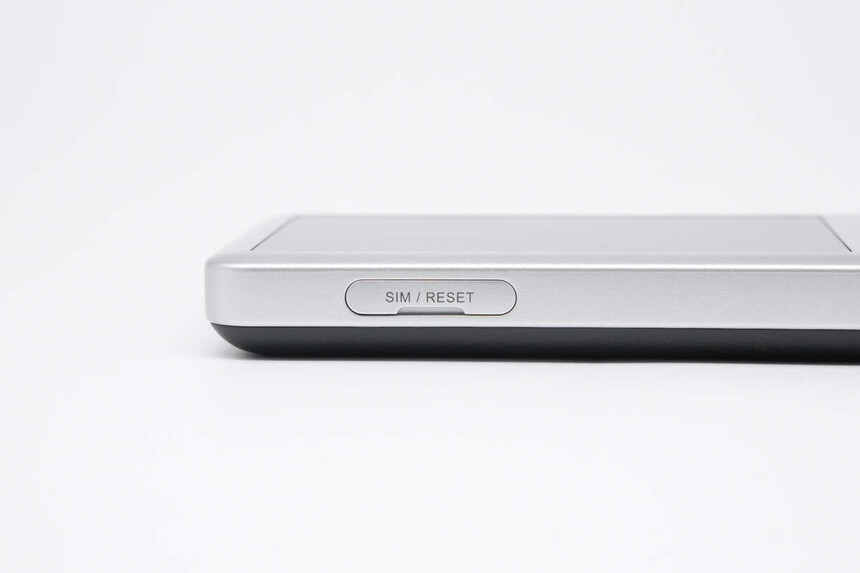 中兴ZXDU68_中兴U60 Pro 5G随身WiFi 高通骁龙X75 10000mAh电池_中兴U60 Pro随身WiFi 5G-A超高速网络 3.5寸触摸屏