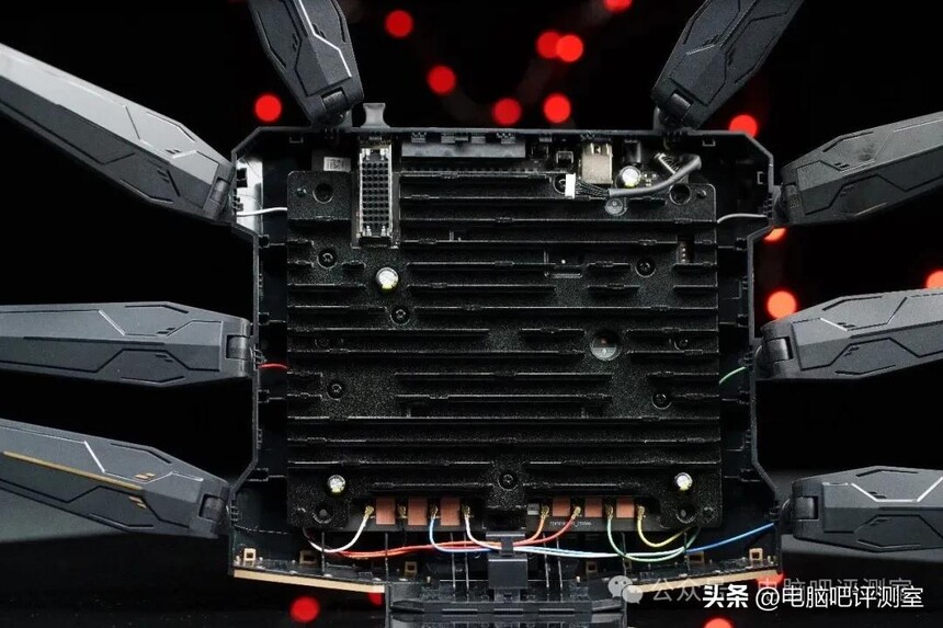 中兴问天路由器散热设计_中兴ZXDU68_中兴BE7200 MAX万兆路由器