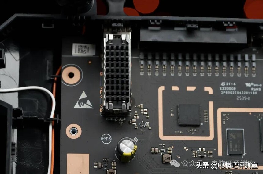 中兴问天路由器散热设计_中兴BE7200 MAX万兆路由器_中兴ZXDU68