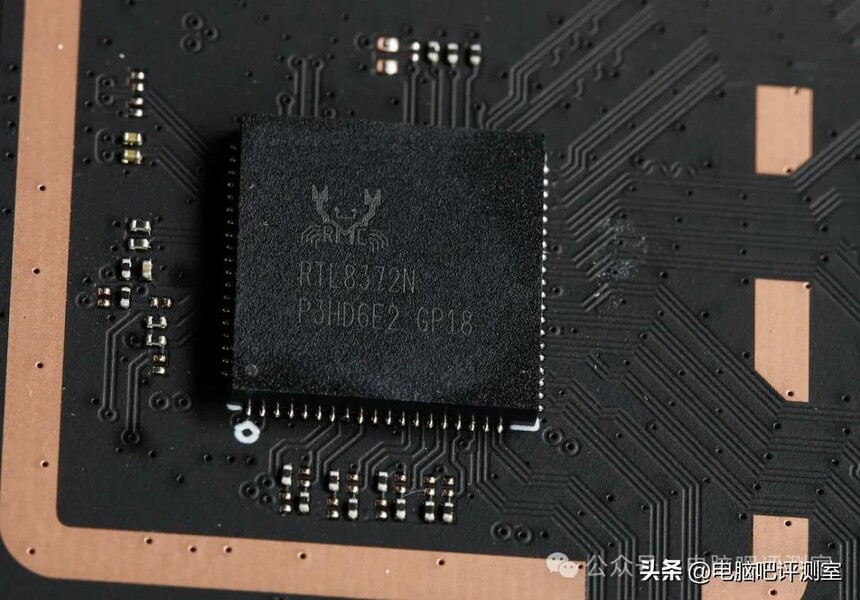 中兴BE7200 MAX万兆路由器_中兴问天路由器散热设计_中兴ZXDU68