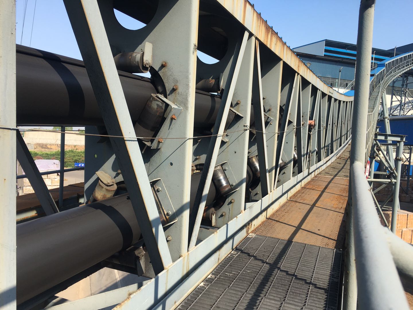 圆管状带式输送机