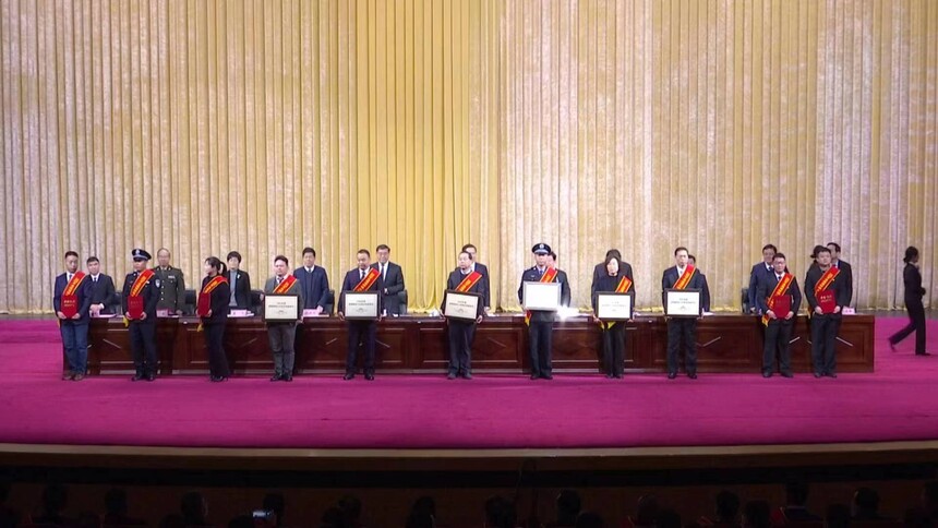 1676251904314138.jpg cdf9fdd0bb512c572706fa3ee6f32b5.jpg