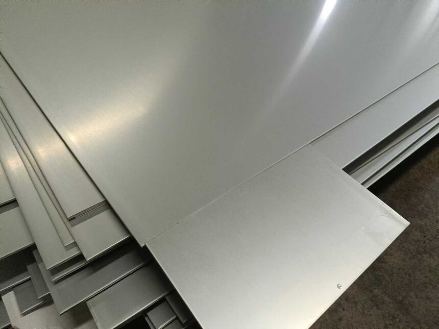 ꖘO�����X��