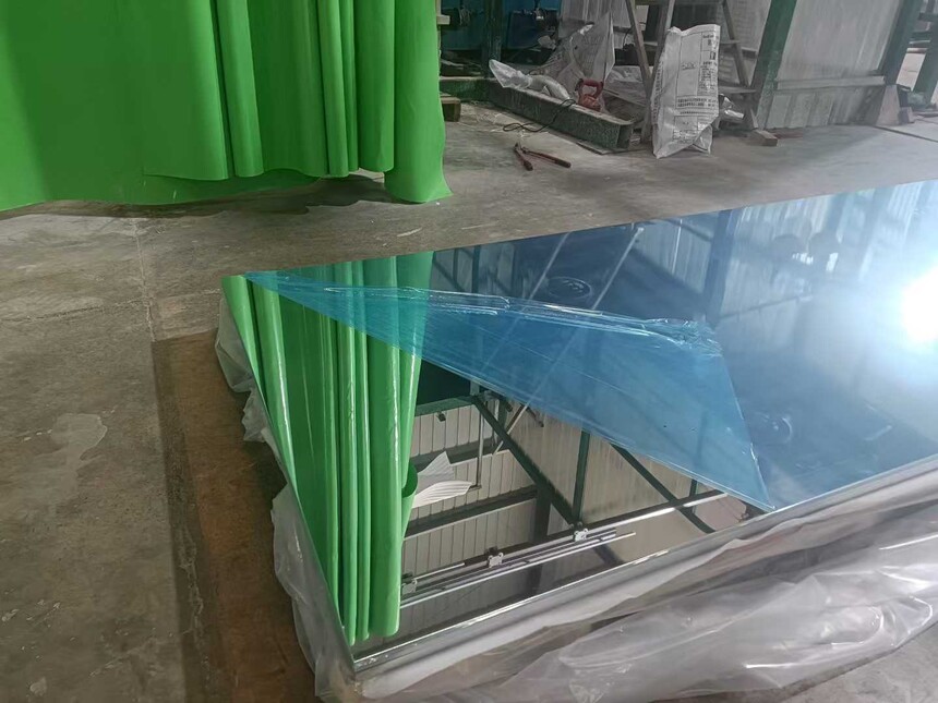 �R���X��