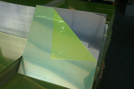 �R���X��