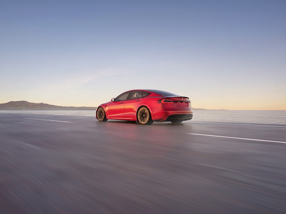 2021-Tesla-Model-S-1.jpg