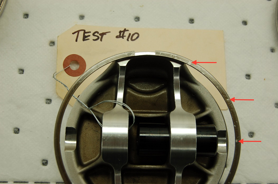 016-wiseco-ring-groove-tech-pistons.jpg