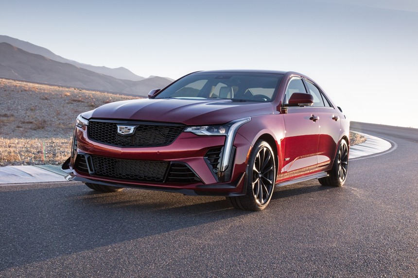 SMALL_2022-Cadillac-CT4-V-Blackwing-0035.jpg