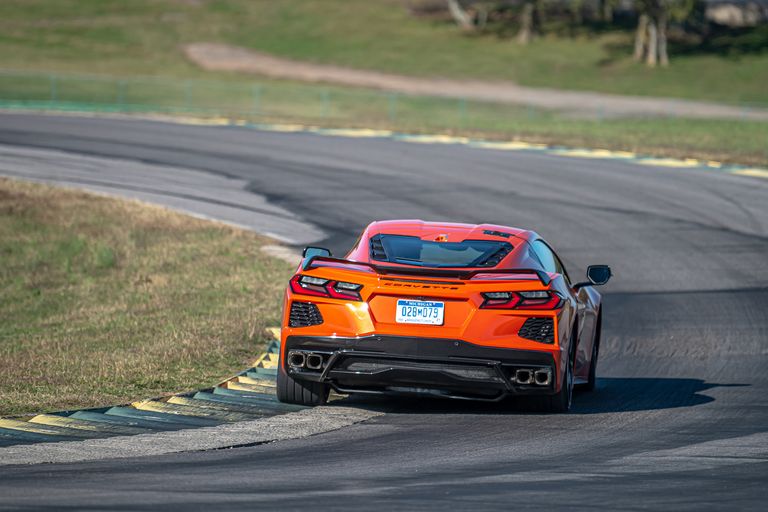 lightning-lap-14-2020-chevrolet-corvette-stingray-z51-inset-1611950198.jpg
