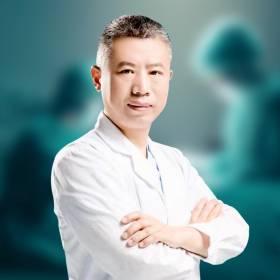 周屹东