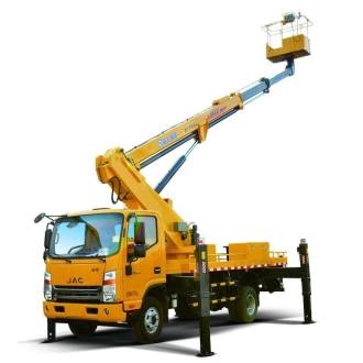 高空作業(yè)車(chē)