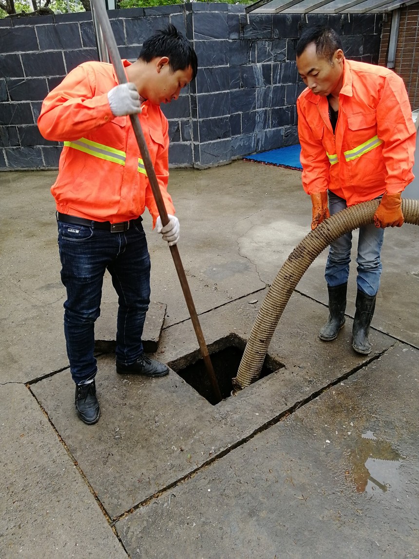 �ܵ�����