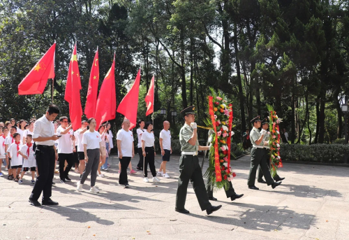 绿之韵2021年度员工活动走进红色旅游胜地插图2