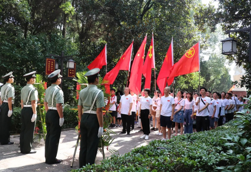 绿之韵2021年度员工活动走进红色旅游胜地插图1