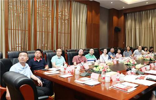 致公党湖南省委会专职副主委向佐谊一行莅临绿之韵集团调研