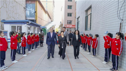 尚赫公益基金会援建的第218所公益学校举行揭牌仪式