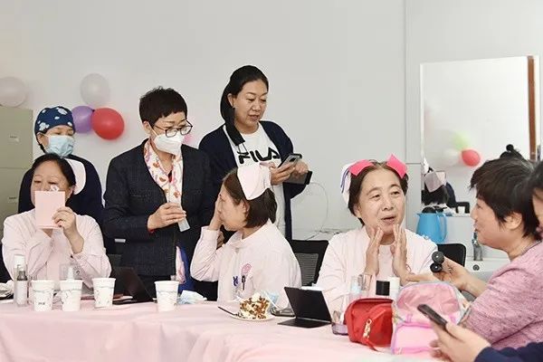 玫琳凯走进省儿童医院“扮靓最美白衣天使”