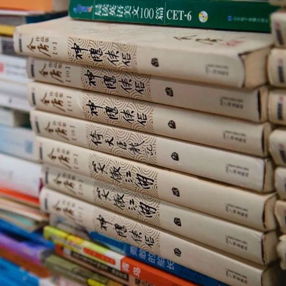 完美（中国）有限公司团委组织开展捐赠图书活动