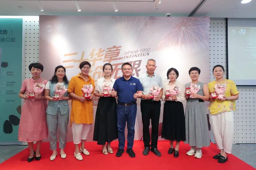 1661770625938944.jpg 1661770625938944.jpg