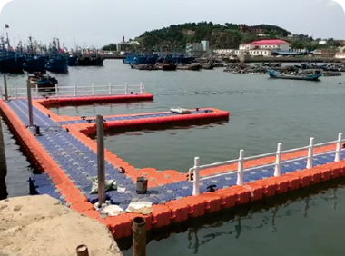 單層浮動(dòng)碼頭