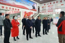 江蘇省南通市從崇州區人大常委嚴崇明一行來