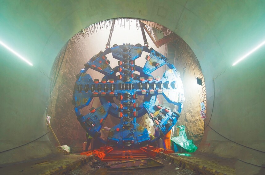重庆轨道4号线西延伸段“红岩号”TBM