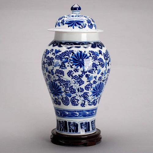 景德镇陶瓷花瓶.jpg