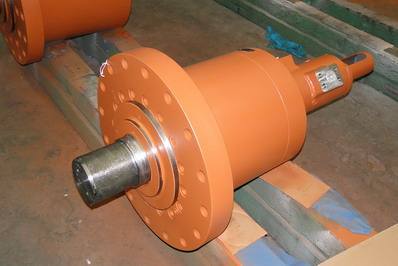 旋转油缸简介及特点