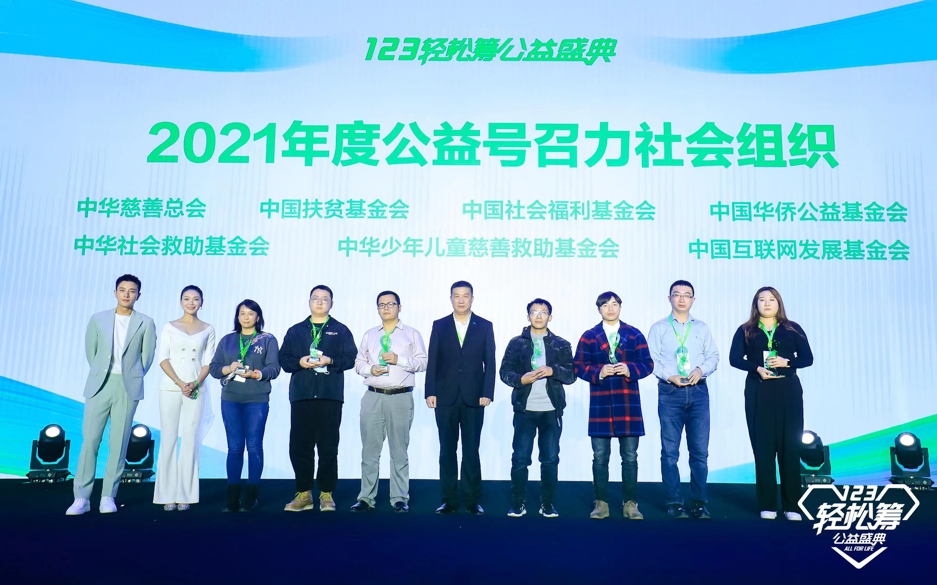 cec05f033e229e02cd5b441570ddca5.jpg