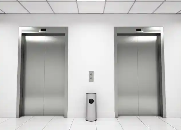 1754383837388683.jpg 电梯1.jpg