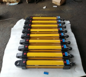 LY01系列輕型拉桿油缸