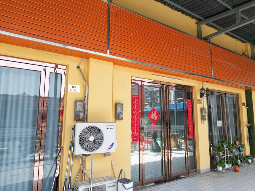adcb4fc2a5c392e6a35c9a3e3d543e6.jpg