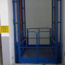 導(dǎo)軌式升降貨梯