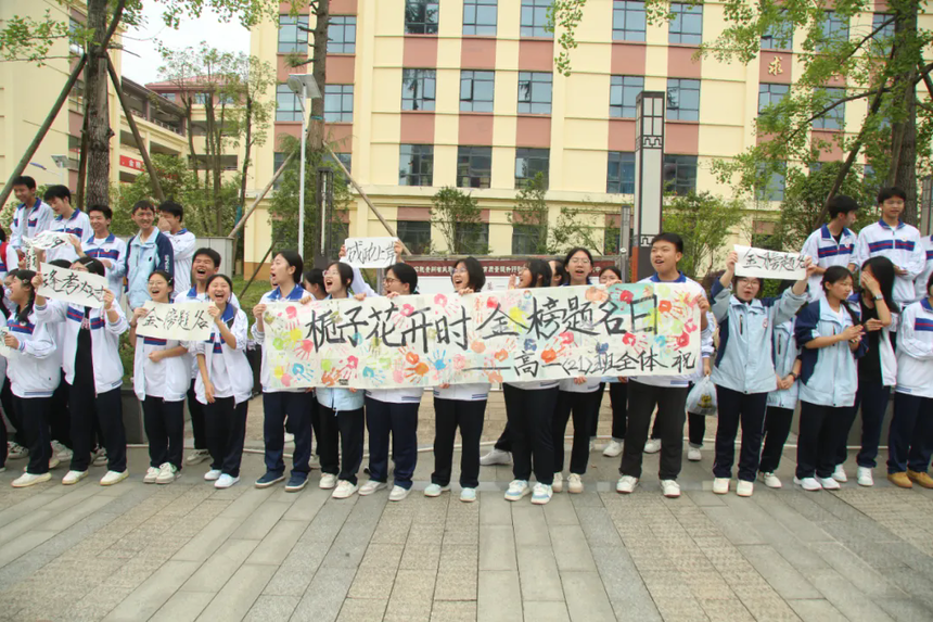 1750647314164808.png 640 (3).webp (6).png