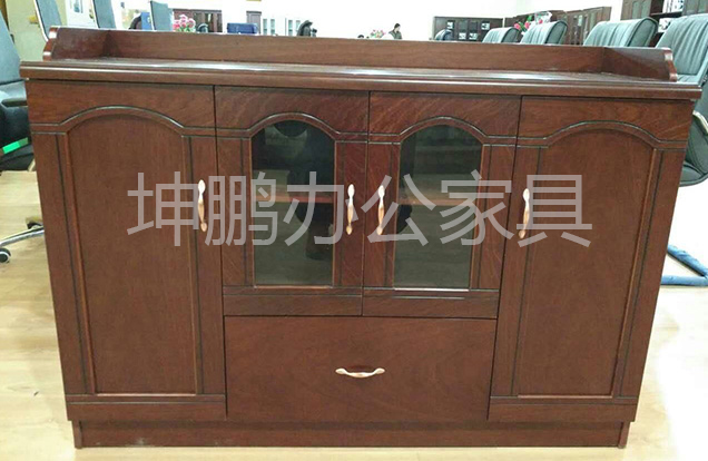 ļ