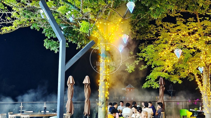 海南三亚亚龙湾中心广场锦里海景餐厅雾森降温案例（4）.jpg