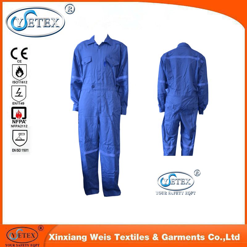 Cotton flame resistant workwear for welders in blue color.jpg