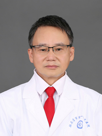 692A7581_主任   朱宏伟    儿童康复科    男    主任医师.jpg