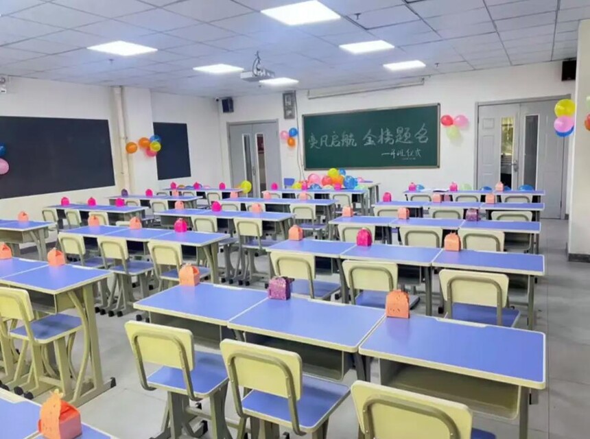 ѵ