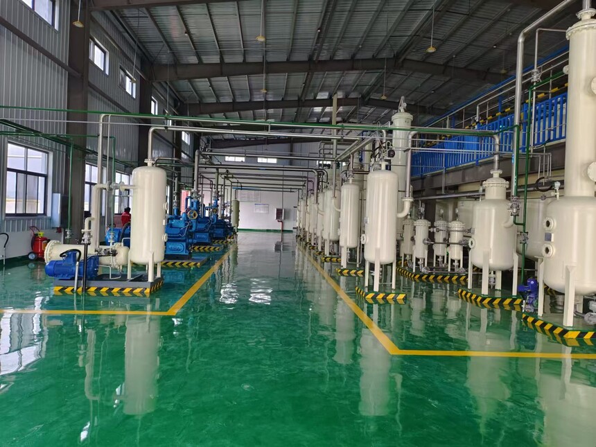 1761792918978753.jpg 1761792918978753.jpg