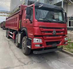 豪沃440馬力8米5自卸車庫存