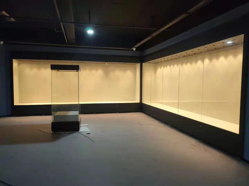 博物馆文物展柜.jpg 博物馆文物展柜.jpg