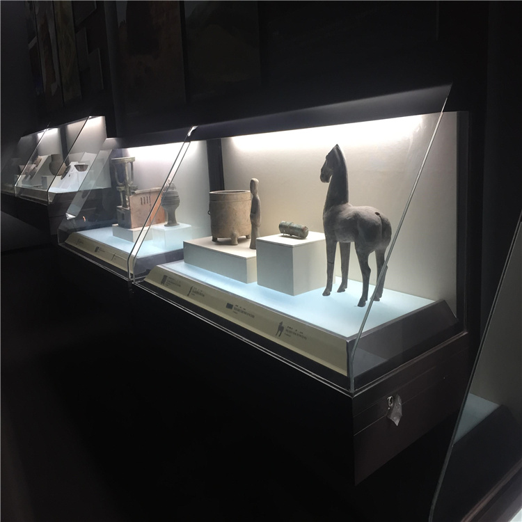博物馆展柜制作厂家.jpg 博物馆展柜制作厂家.jpg