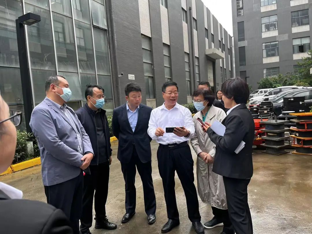 1685345392294506.jpg 1685345392294506.jpg