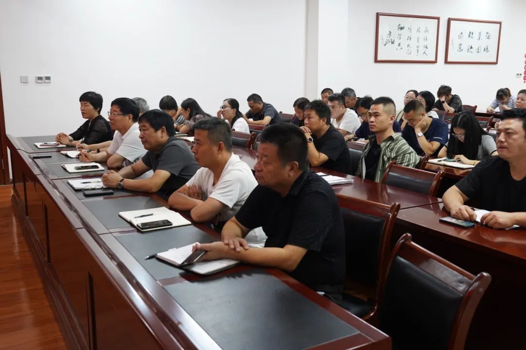 1695262639685710.jpg 1695262639685710.jpg