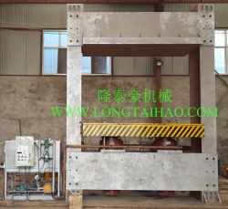 下置式500T預(yù)壓機(jī)