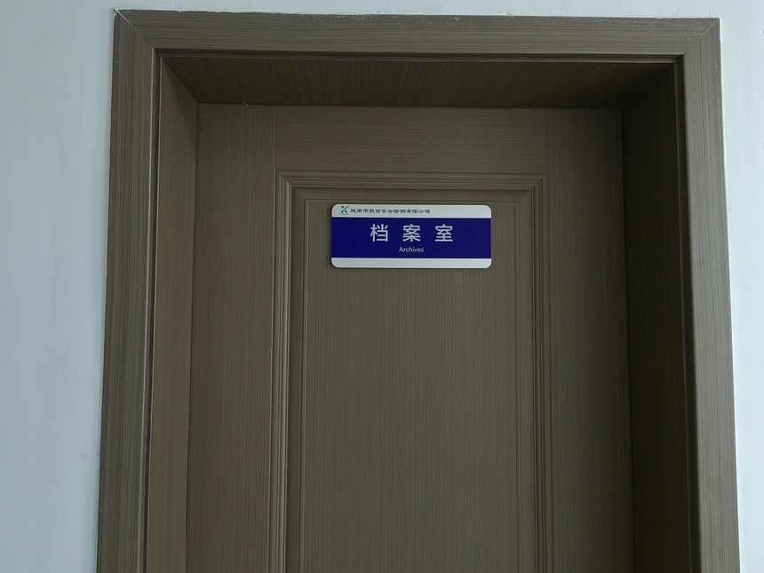 n.jpg