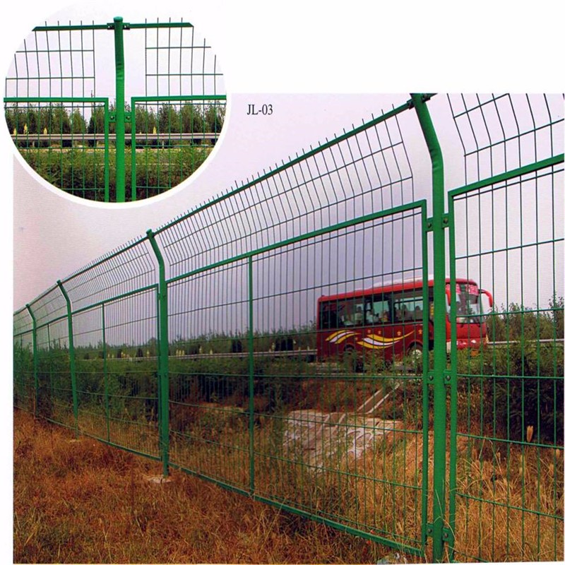 公路护栏.jpg 公路护栏.jpg
